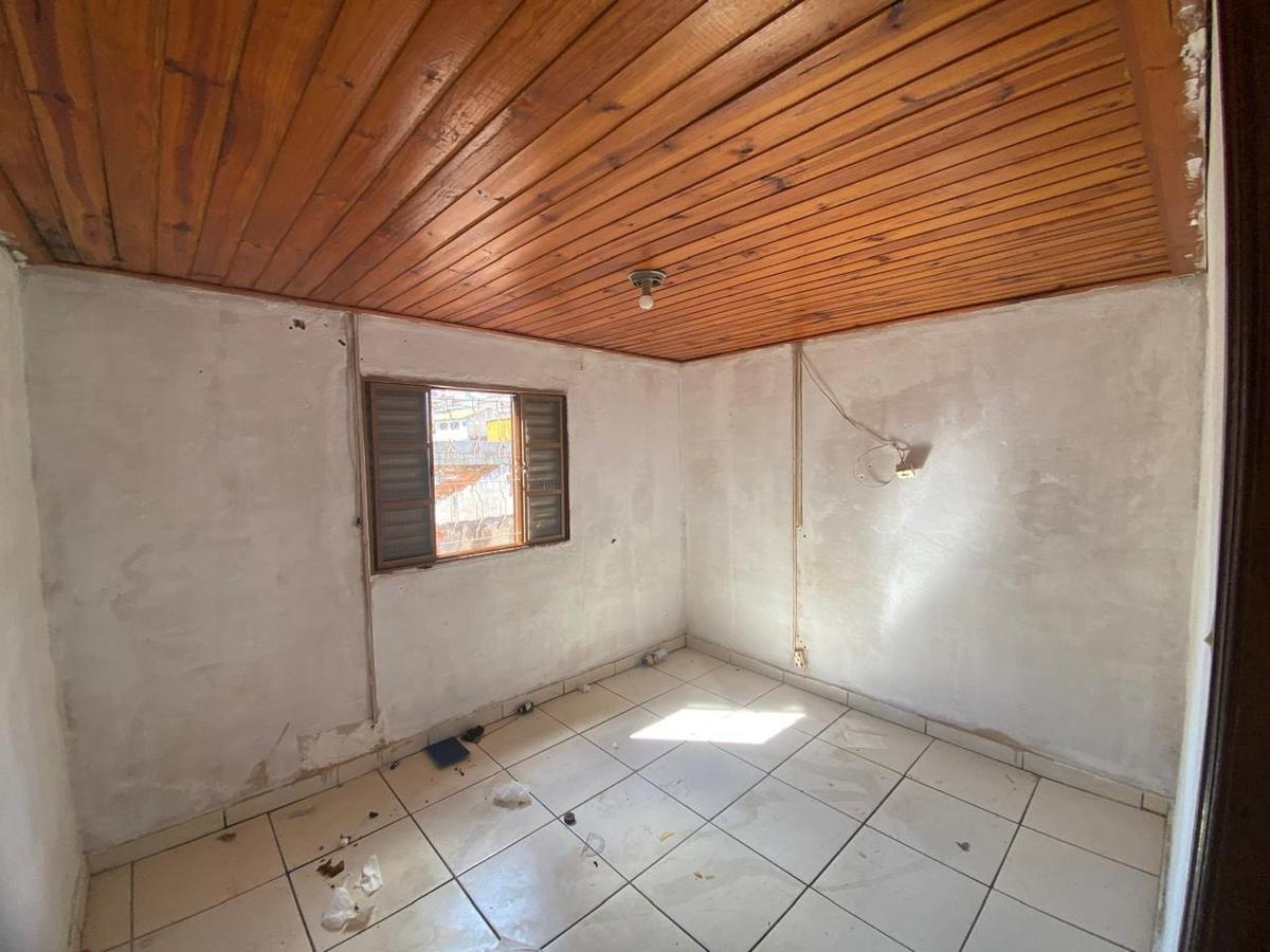 Casa, Centro, 2 Quartos, 0 Vaga
