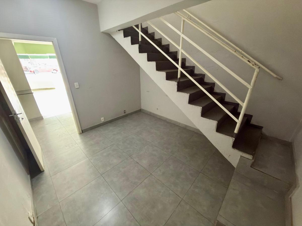 Andar, São José, 0 Quarto, 0 Vaga
