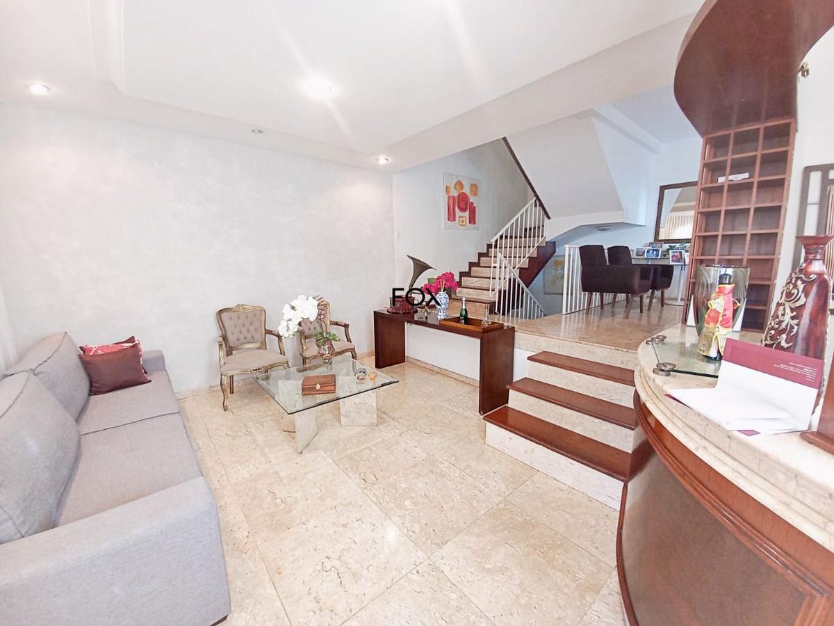 Casa, Santa Lúcia, 5 Quartos, 4 Vagas, 2 Suítes