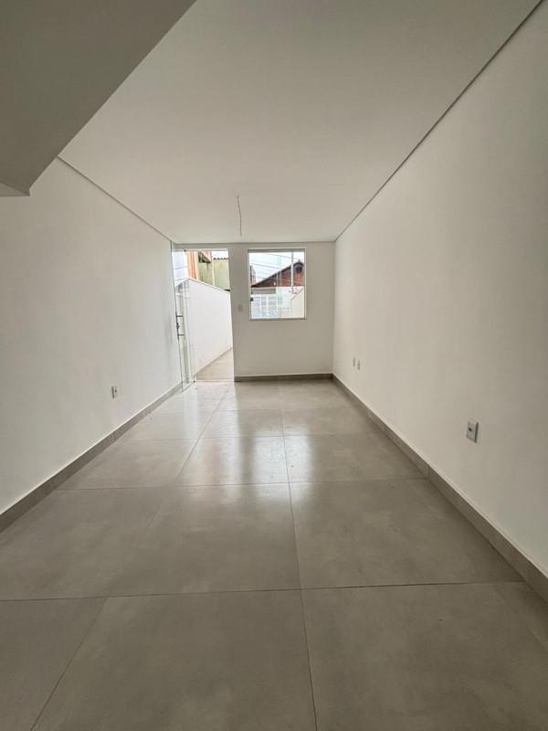 Casa, Jardim Leblon, 2 Quartos, 2 Vagas