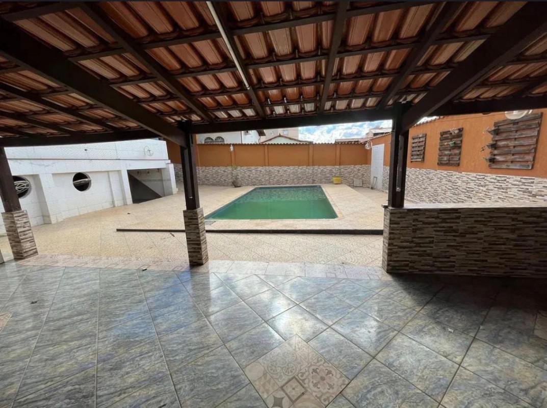 Casa, Fonte Grande, 4 Quartos, 5 Vagas, 1 Suíte