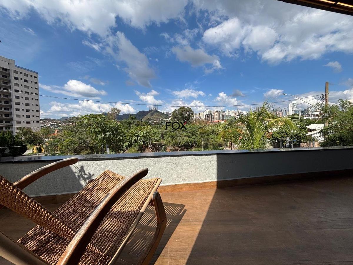 Casa, Santa Lúcia, 4 Quartos, 2 Vagas, 2 Suítes