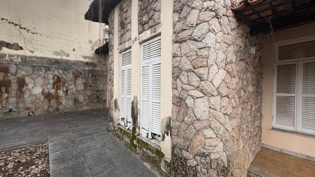 Casa, Prado, 4 Quartos, 2 Vagas, 1 Suíte