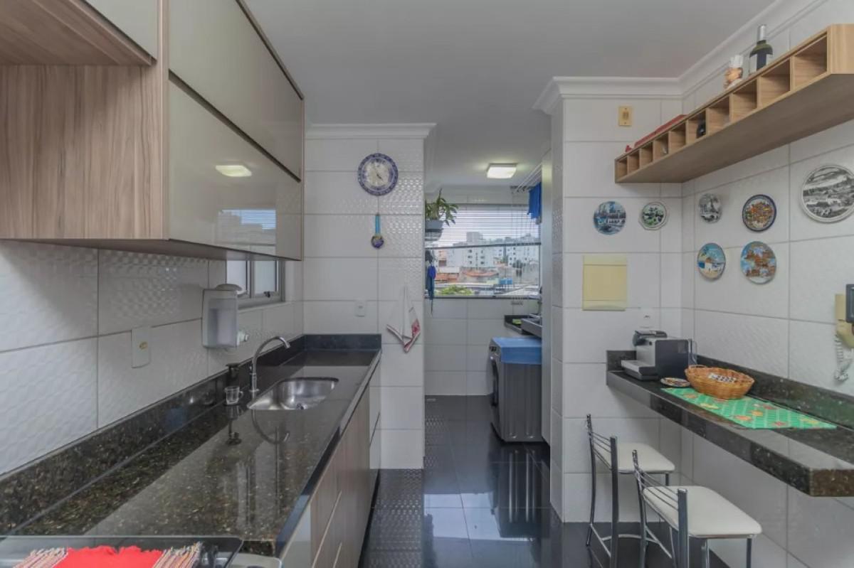 Apartamento, Floresta, 3 Quartos, 2 Vagas, 1 Suíte