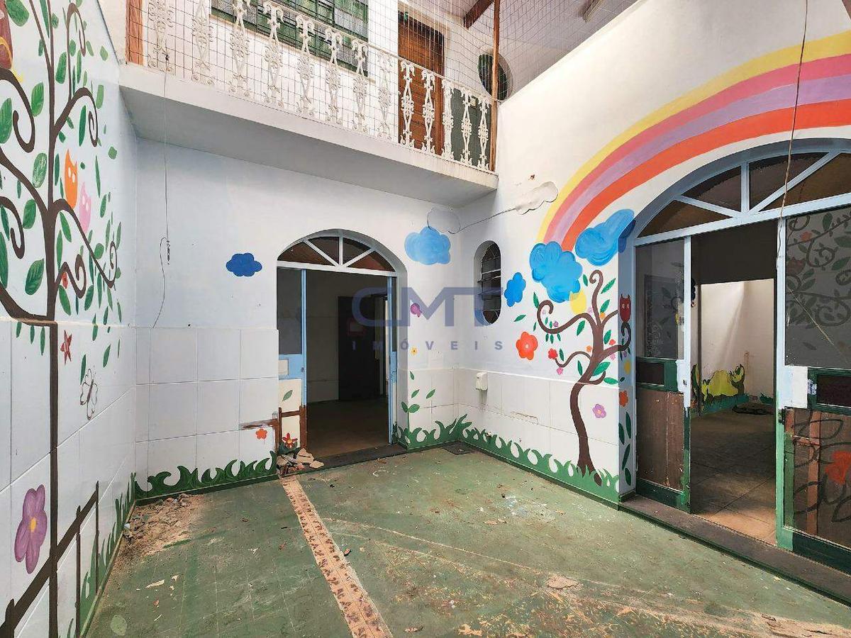 Casa Comercial, São Pedro, 4 Quartos, 3 Vagas, 1 Suíte