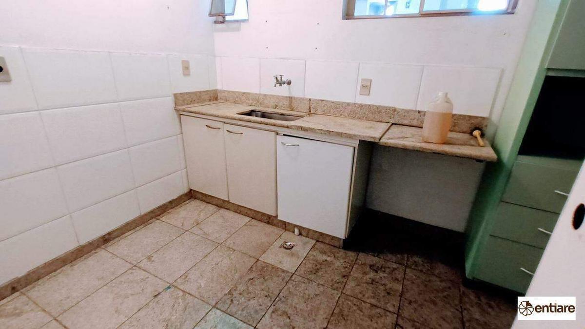 Casa Comercial, Venda Nova, 7 Quartos, 0 Vaga, 1 Suíte