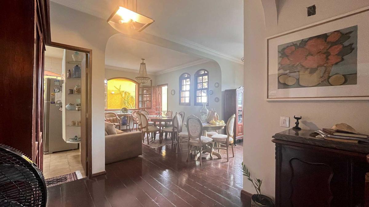 Casa, Santa Lúcia, 4 Quartos, 3 Vagas, 1 Suíte