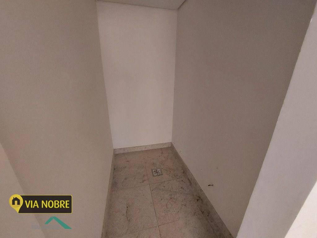 Sala, Funcionários
