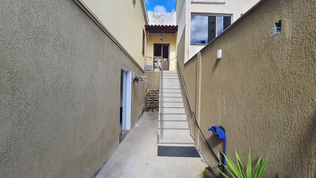 Casa, Jardim Industrial, 3 Quartos, 3 Vagas, 1 Suíte