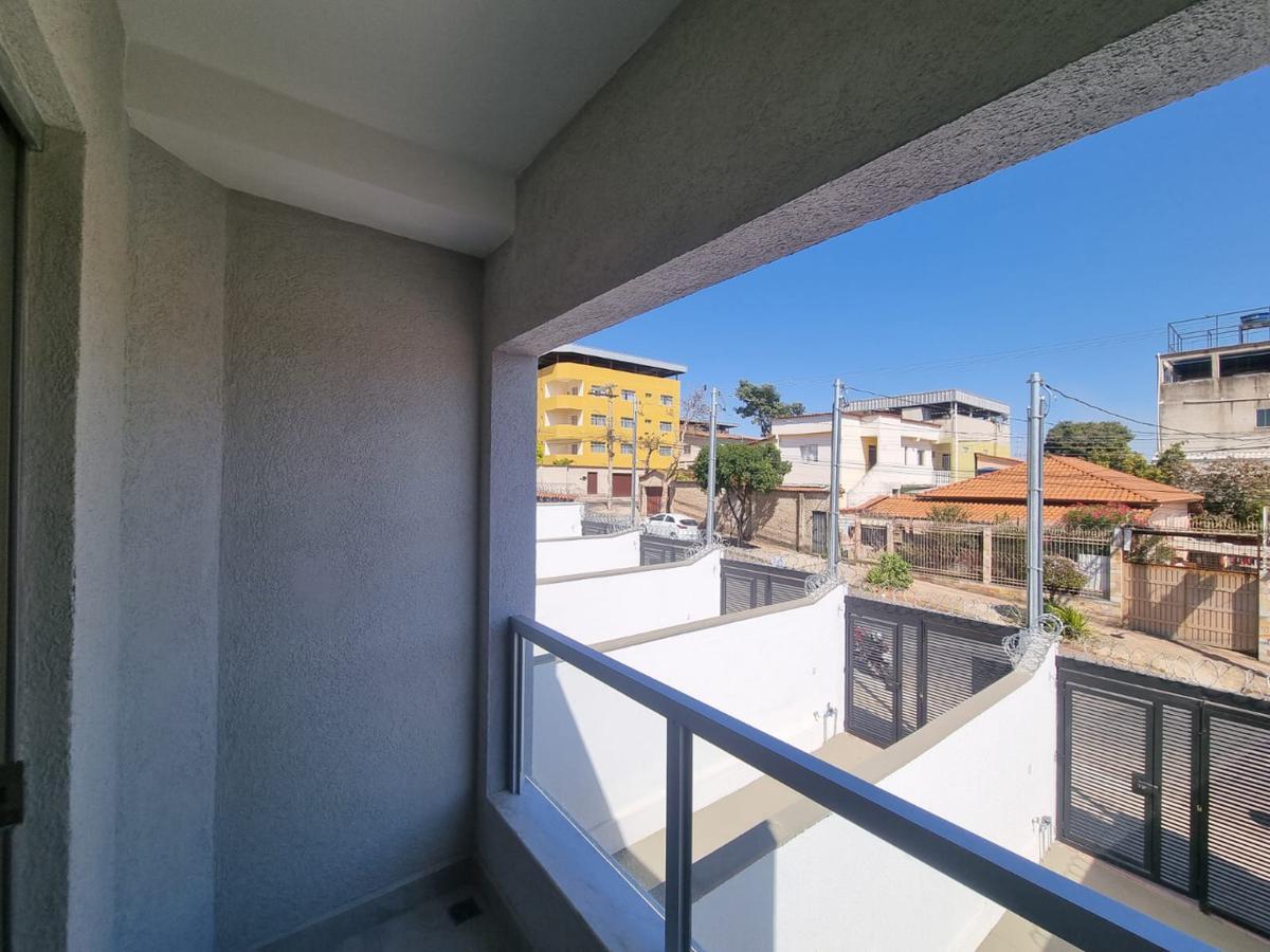 Casa, Floramar, 2 Quartos, 1 Vaga, 2 Suítes