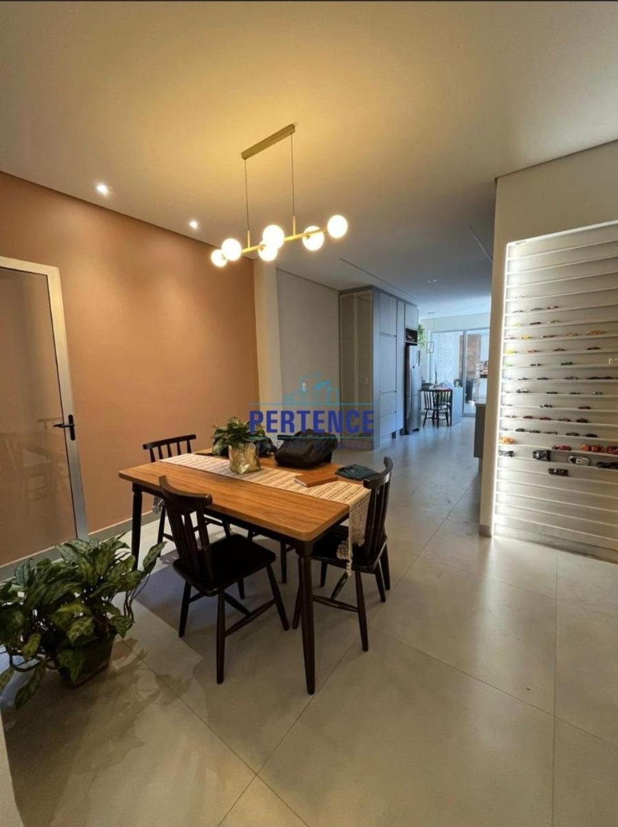 Casa, Ipiranga, 6 Quartos, 2 Vagas, 2 Suítes