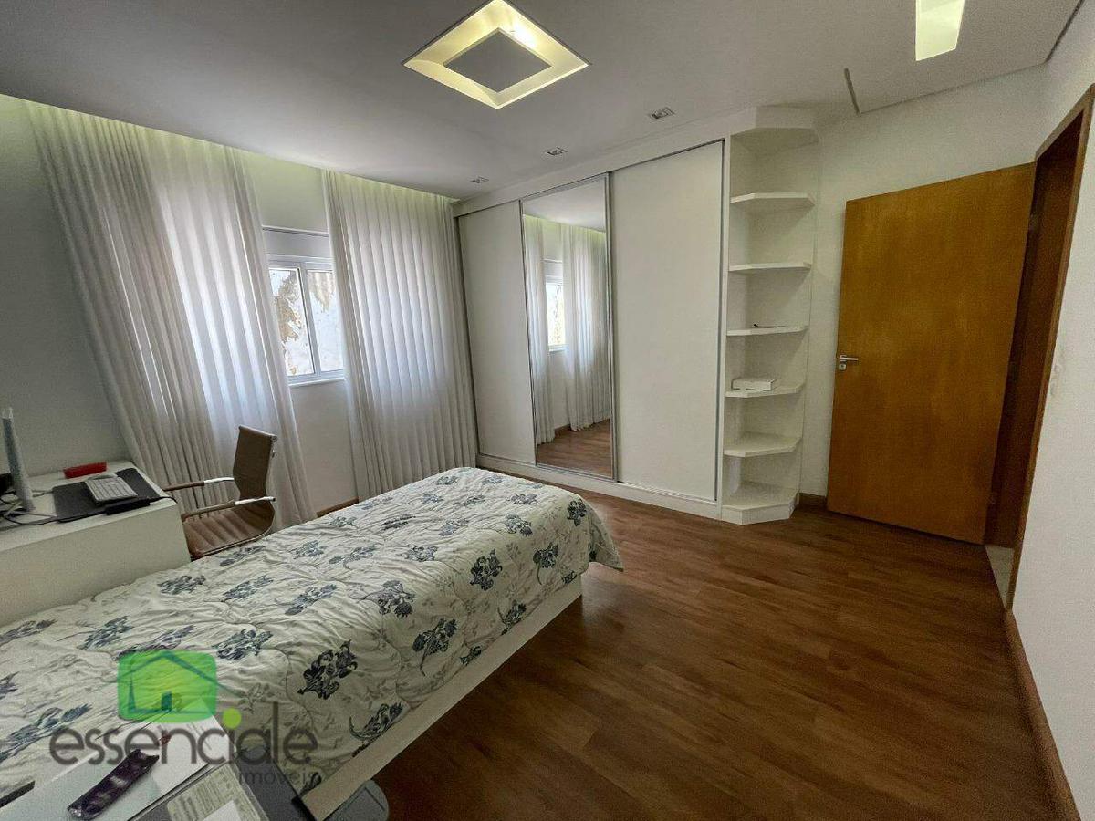 Casa, Jardim Riacho das Pedras, 3 Quartos, 8 Vagas, 2 Suítes