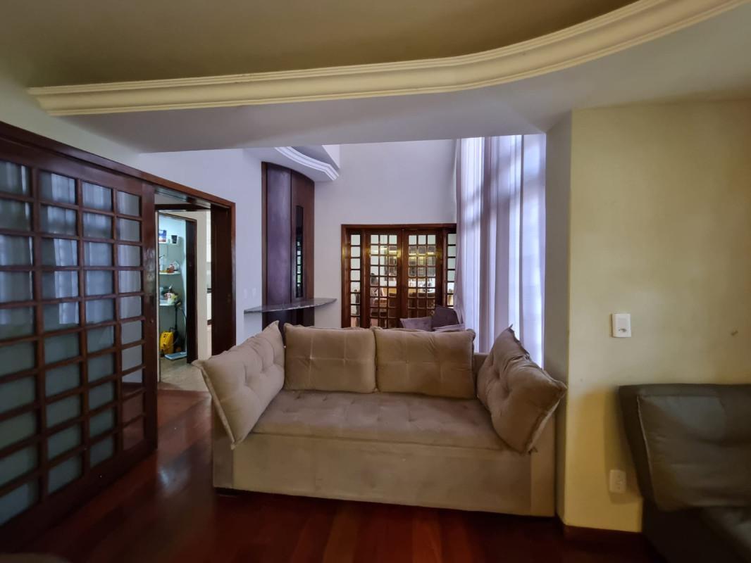 Casa, Jardim Riacho das Pedras, 3 Quartos, 4 Vagas, 2 Suítes