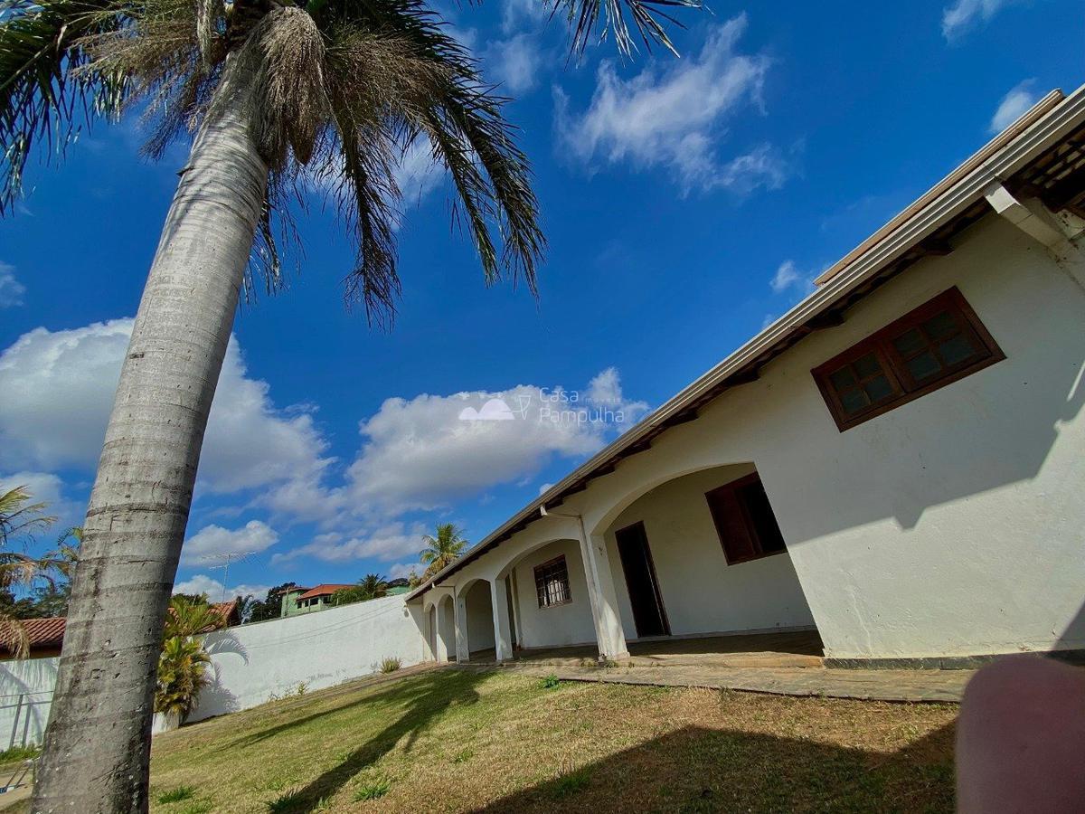 Casa, Braúnas, 3 Quartos, 8 Vagas, 2 Suítes
