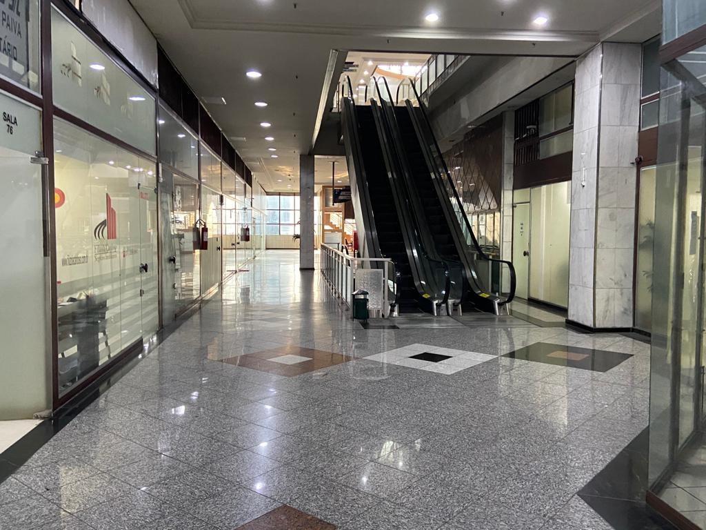 Sala, Barro Preto, 0 Quarto, 0 Vaga