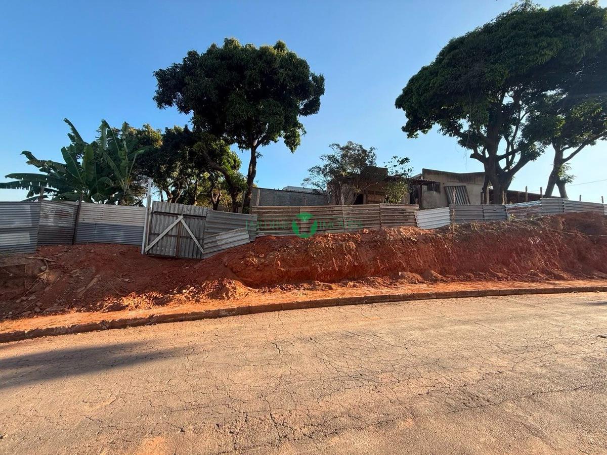 Lote, São Francisco, 0 Quarto, 0 Vaga