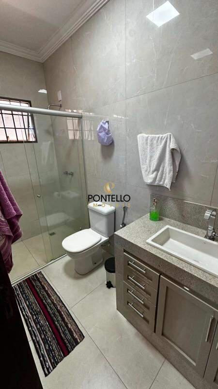Casa, Nossa Senhora do Carmo, 3 Quartos, 2 Vagas, 1 Suíte