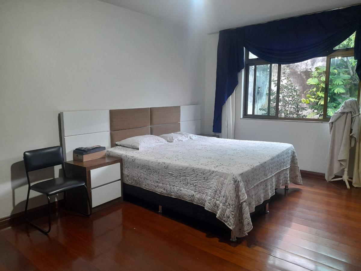 Casa, Santa Efigênia, 3 Quartos, 3 Vagas, 2 Suítes