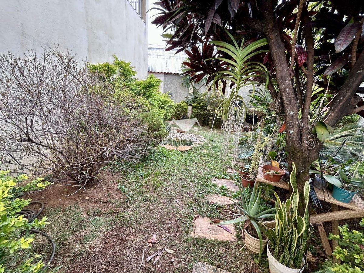 Casa, Milionários, 3 Quartos, 4 Vagas, 1 Suíte