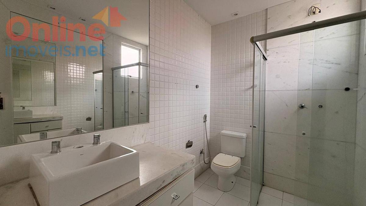 Casa, Vila Paris, 4 Quartos, 0 Vaga, 2 Suítes