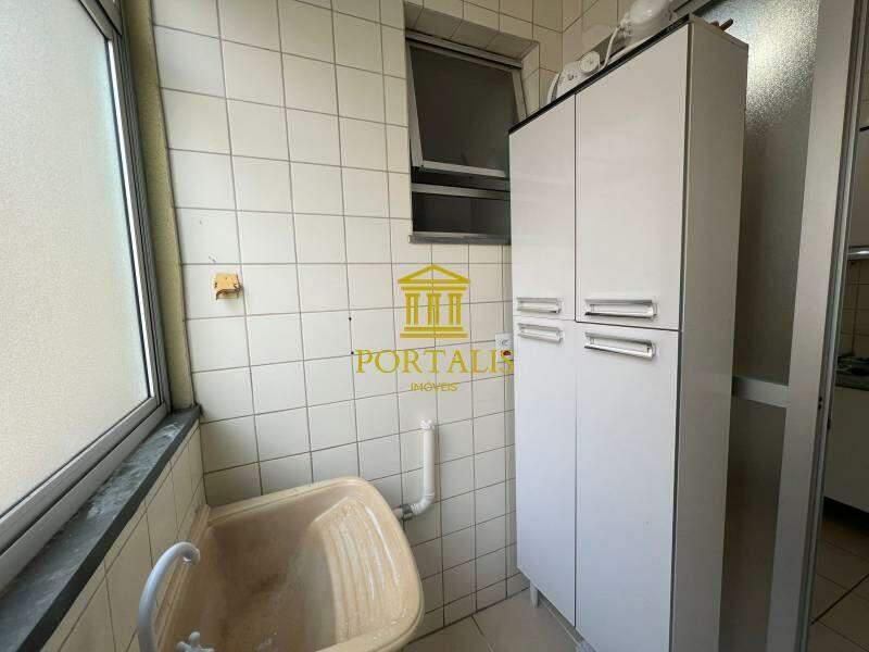 Apartamento, Fernão Dias, 2 Quartos, 2 Vagas