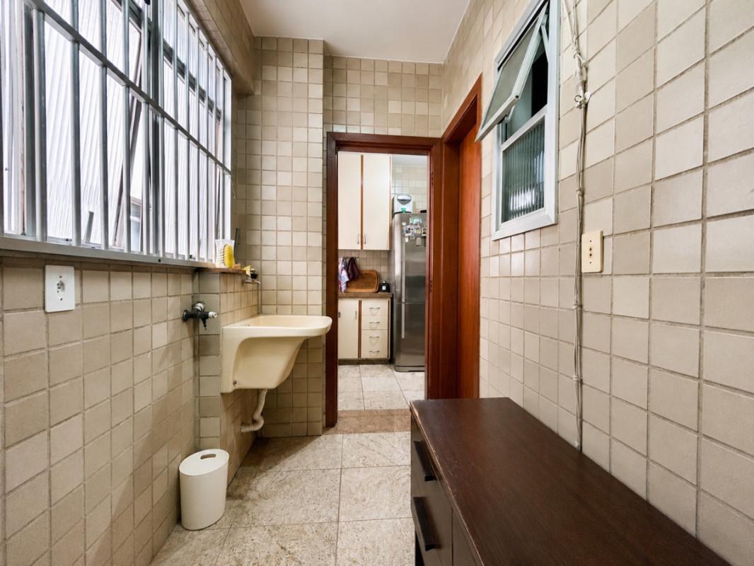 Apartamento, Vila Paris, 2 Quartos, 1 Vaga