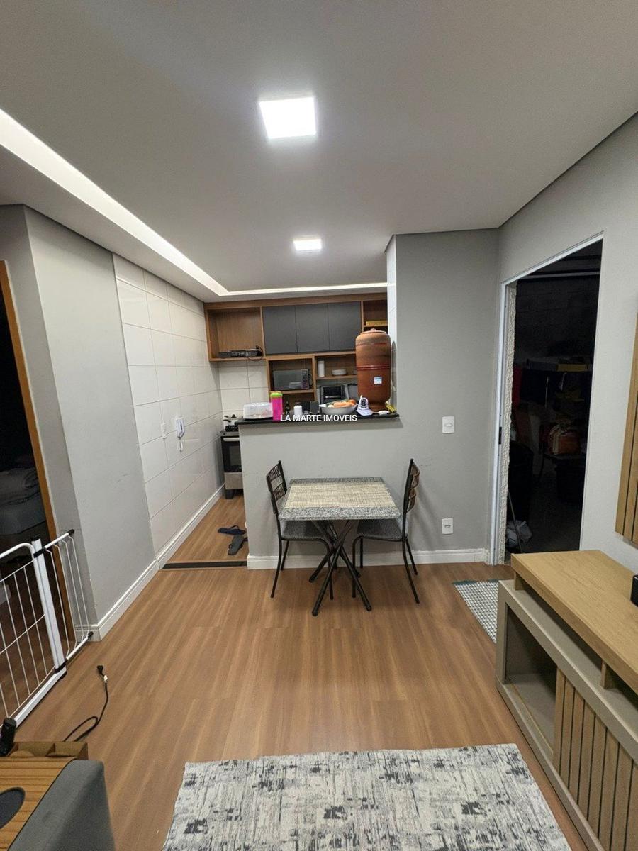 Apartamento, Três Barras, 2 Quartos, 1 Vaga