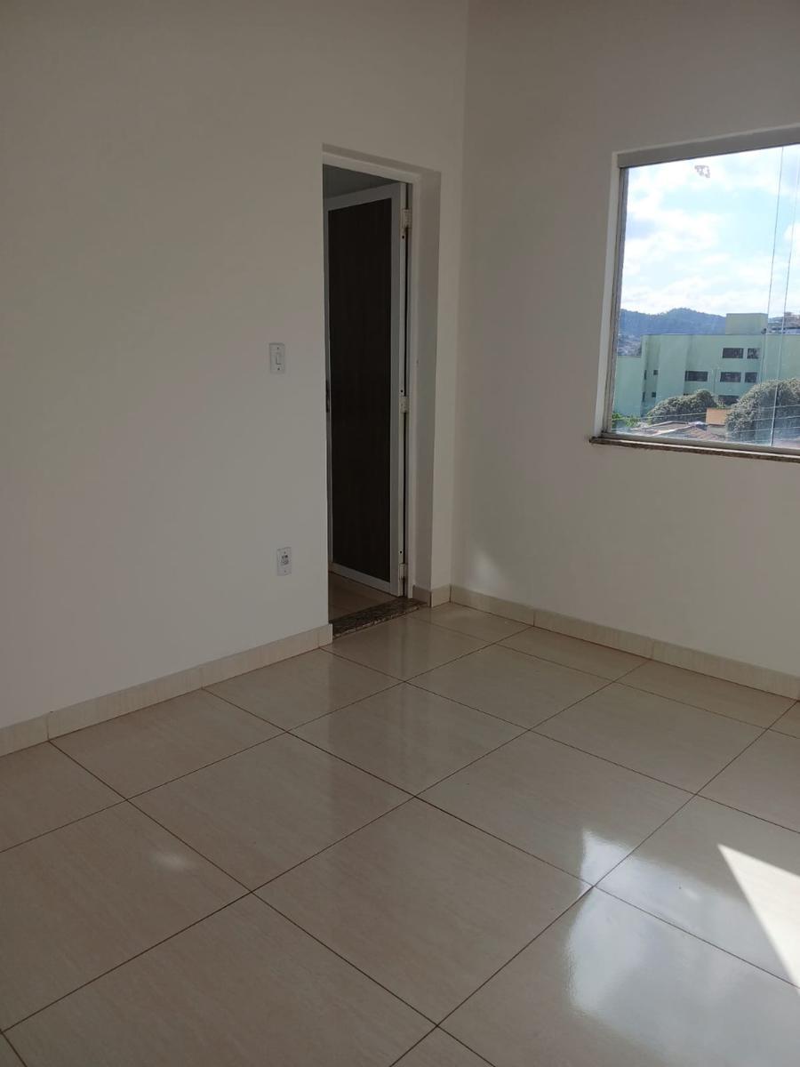 Prédio, Centro, 0 Quarto, 0 Vaga