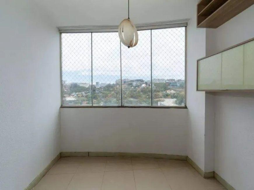 Apartamento, Estoril, 2 Quartos, 2 Vagas, 1 Suíte