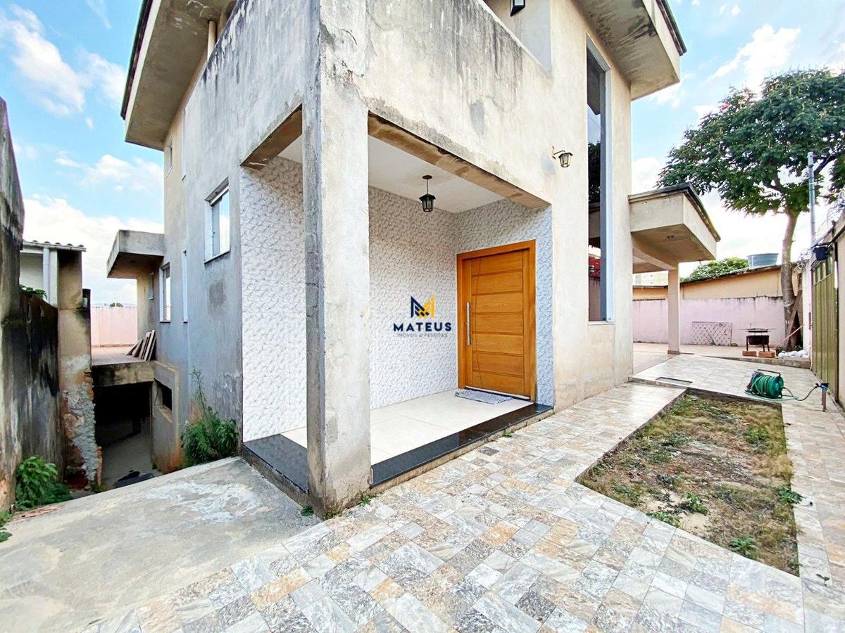 Casa, Caiçaras, 3 Quartos, 6 Vagas, 1 Suíte