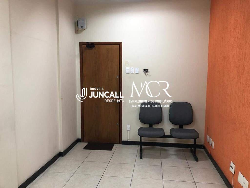 Sala, Centro