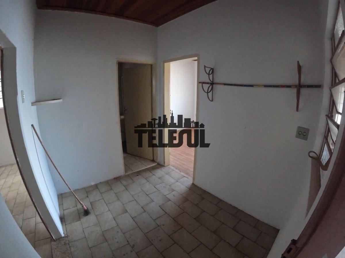 Casa, Centro, 3 Quartos, 0 Vaga