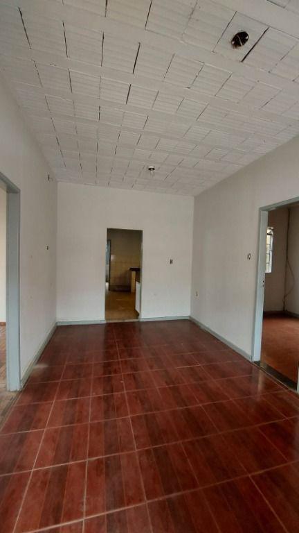 Casa, Siderúrgica, 3 Quartos, 0 Vaga