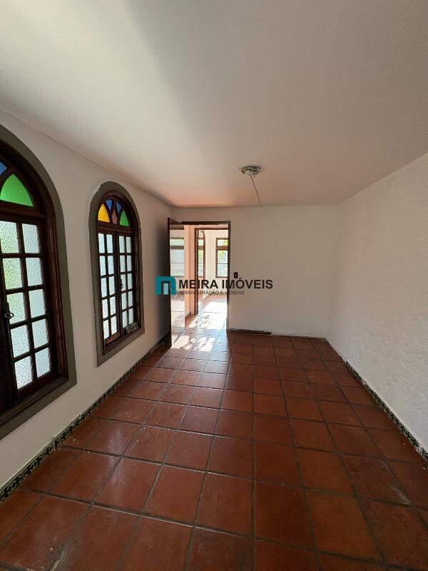 Casa, Gutierrez, 0 Quarto, 3 Vagas