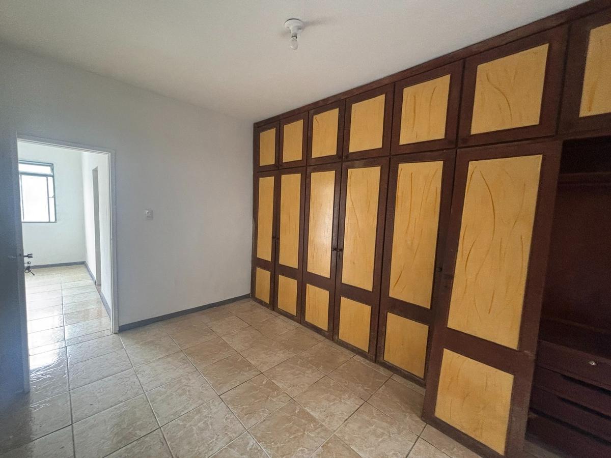 Casa, Planalto, 2 Quartos, 1 Vaga, 2 Suítes