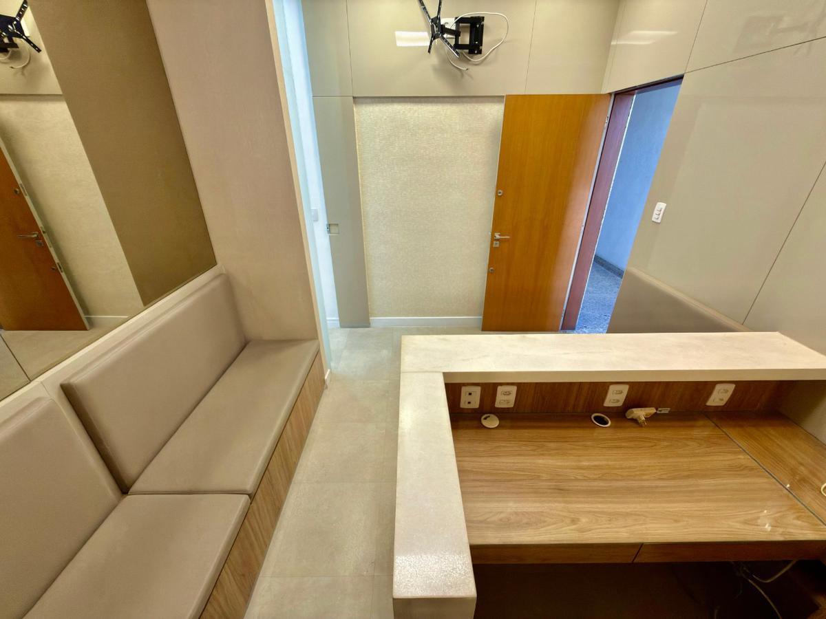 Sala, São José, 0 Quarto, 1 Vaga