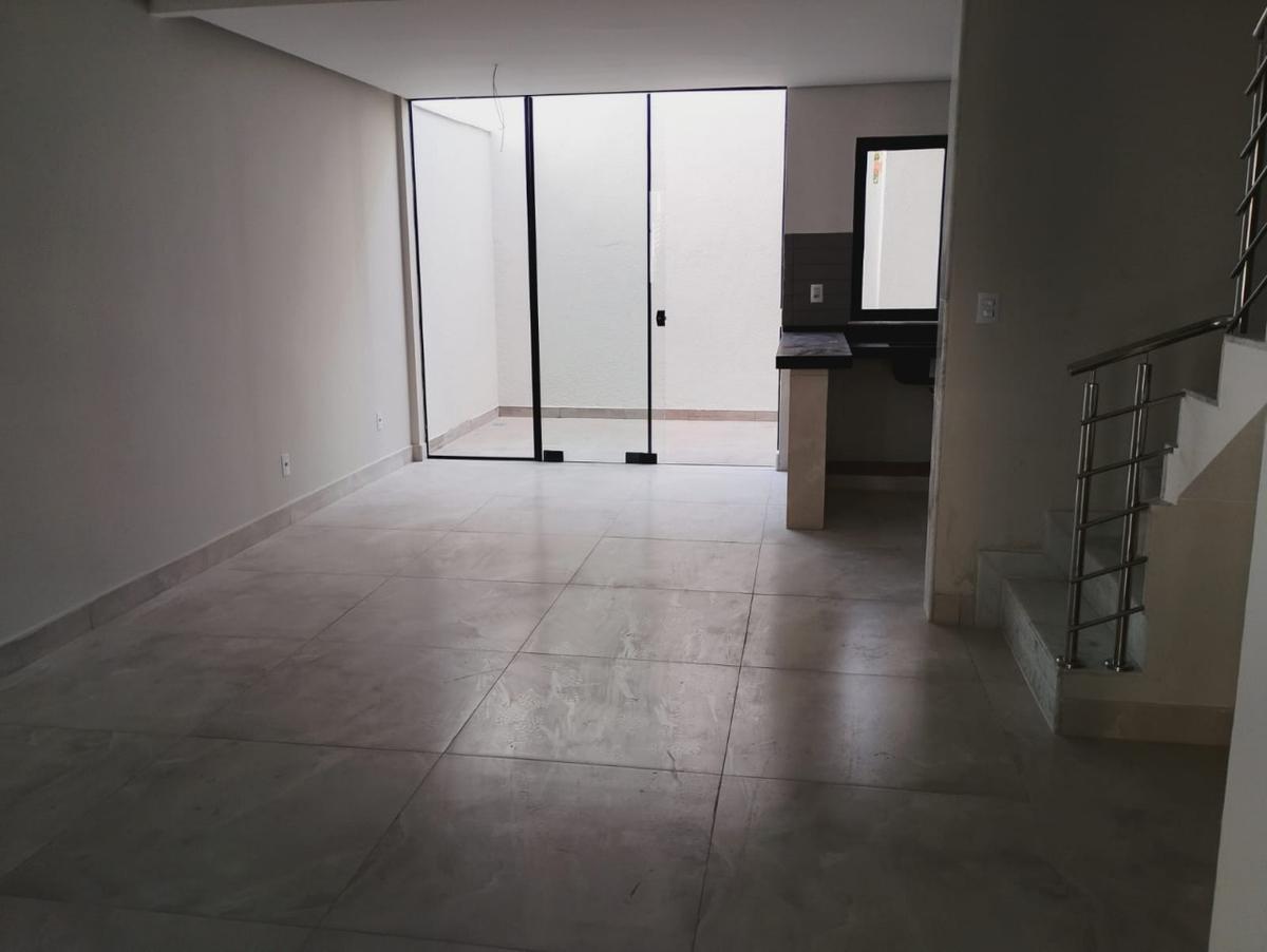 Casa, Itapoã, 3 Quartos, 2 Vagas, 1 Suíte