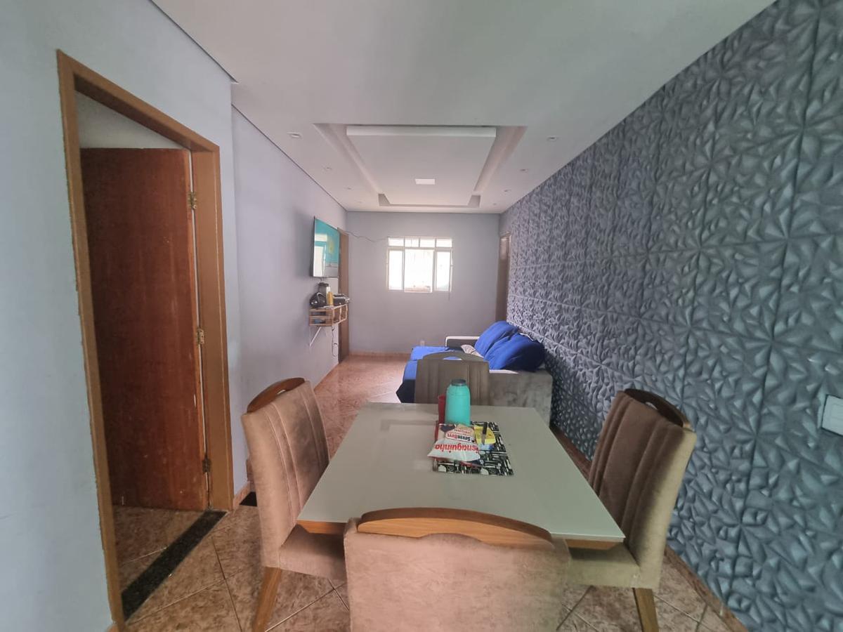 Casa, Palmeiras, 3 Quartos, 5 Vagas, 1 Suíte