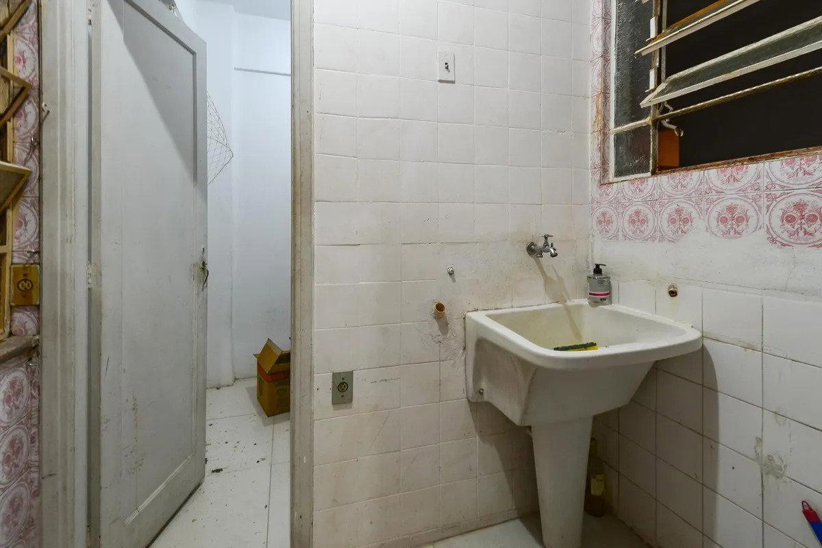 Apartamento, Centro, 2 Quartos, 0 Vaga