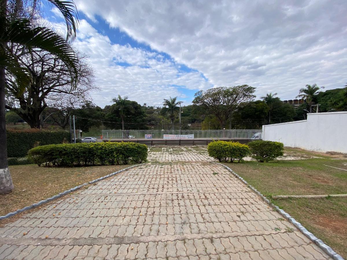 Casa Comercial, Bandeirantes (pampulha), 5 Quartos, 13 Vagas, 4 Suítes