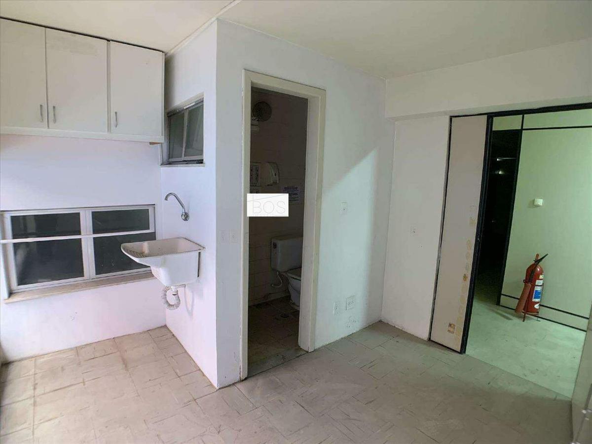 Prédio, Funcionários, 0 Quarto, 14 Vagas