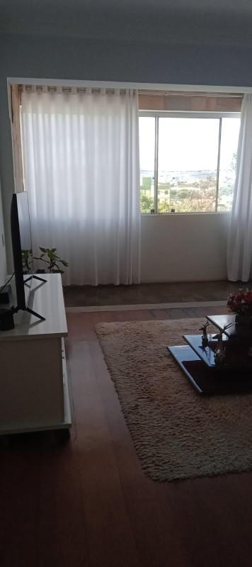 Casa, Camargos, 3 Quartos, 4 Vagas, 1 Suíte