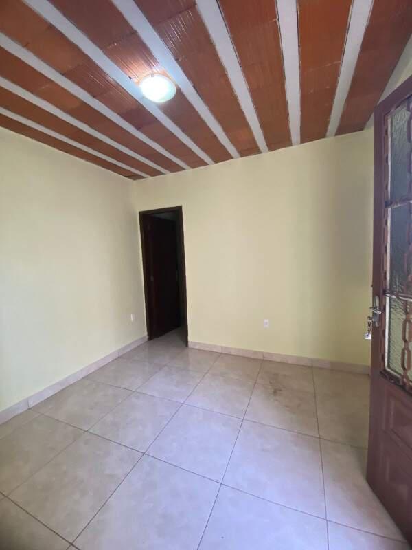 Quitinete, Alto Barroca, 1 Quarto, 0 Vaga, 1 Suíte