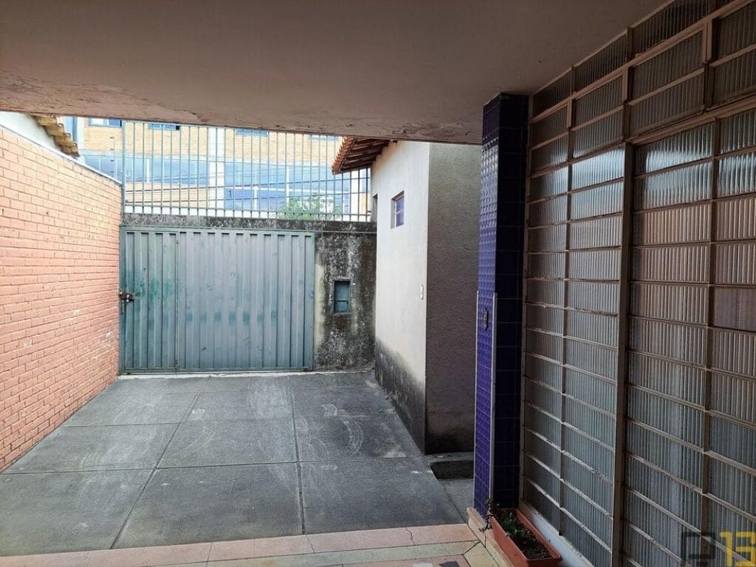 Casa, Minas Brasil, 4 Quartos, 2 Vagas, 2 Suítes