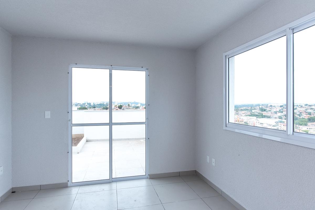 Cobertura, Heliópolis, 2 Quartos, 2 Vagas, 1 Suíte