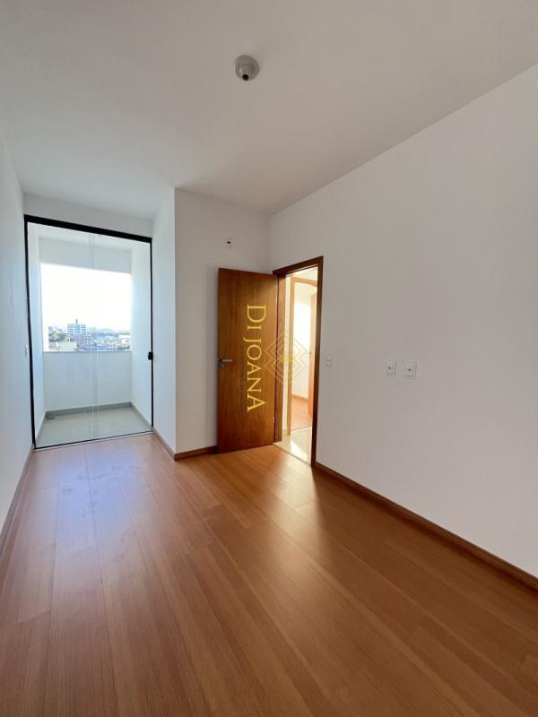 Casa, Centro, 3 Quartos, 4 Vagas, 1 Suíte