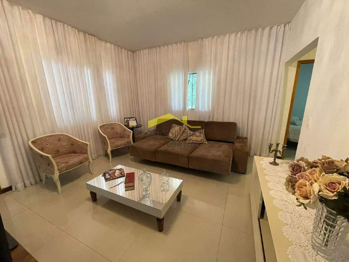 Casa em Condomínio, Retiro do Chalé, 5 Quartos, 4 Vagas, 2 Suítes
