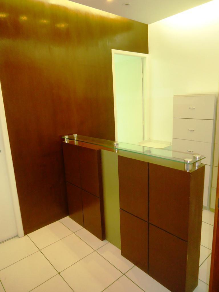 Sala, Barro Preto, 1 Quarto, 1 Vaga