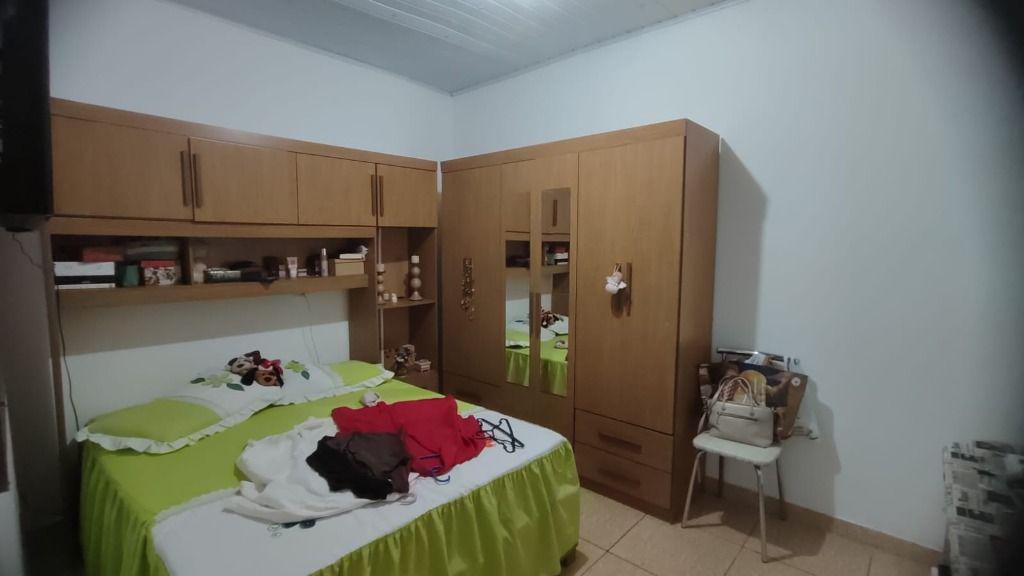 Casa, Fogo Apagou, 4 Quartos, 0 Vaga