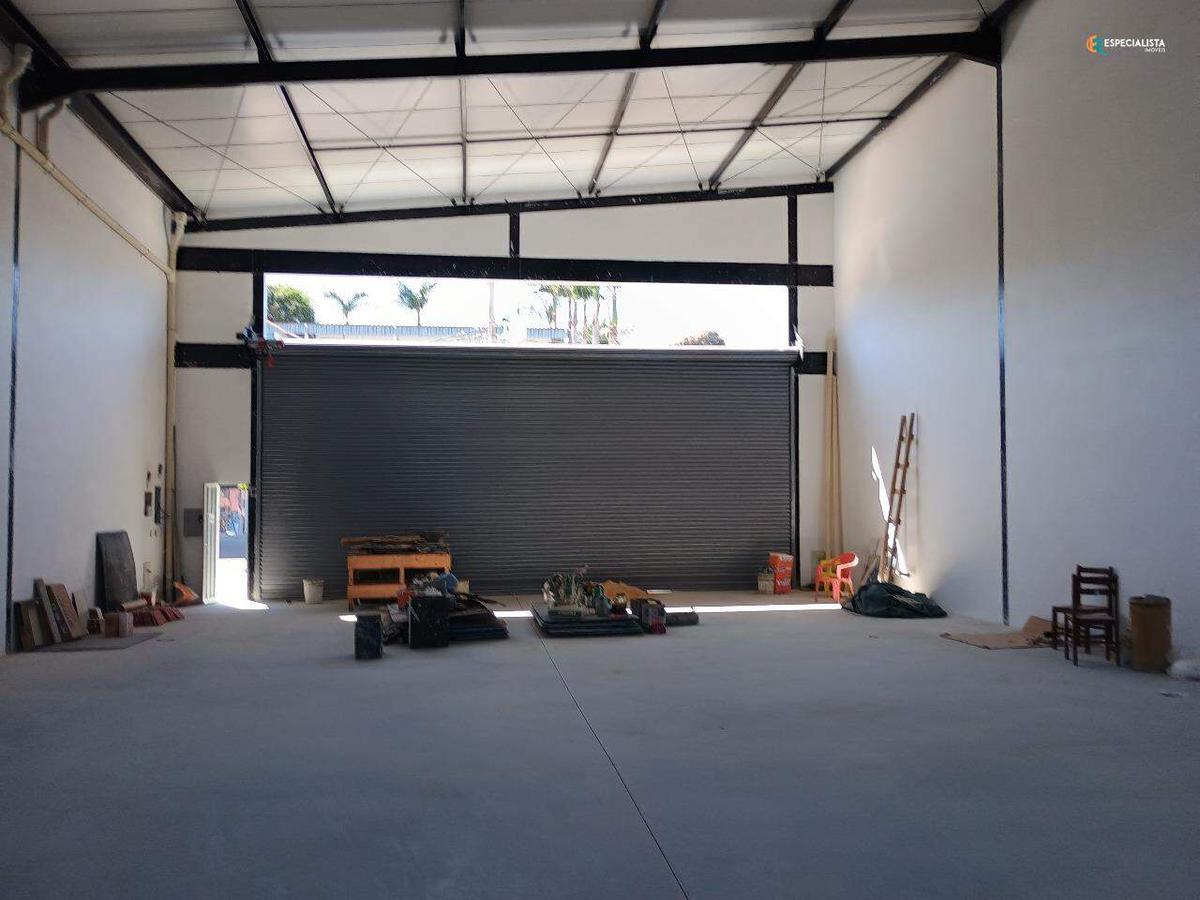 Galpão, Itapoã, 0 Quarto, 0 Vaga